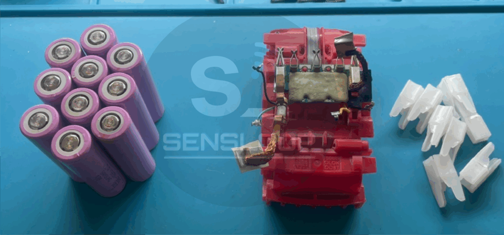 삼성 18650 30Q 리튬이온 셀 10개와 보쉬 배터리용 플라스틱 셀 홀더