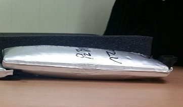 과방전으로 인한 파우치형 리튬이온 배터리 스웰링(팽창) 현상 예시