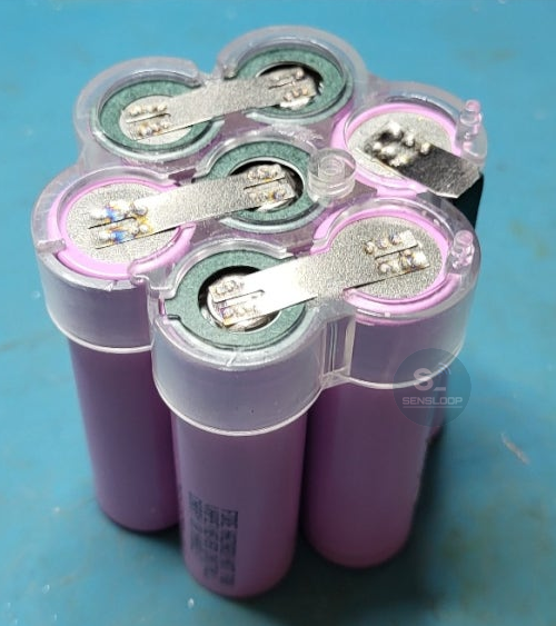 ์๋ก์ด 30Q ์
์ ์ง๋ ฌ ๋ฐฐ์ด๋ก ๊ตฌ์ฑํด ์คํฟ์ฉ์ ์ผ๋ก ์ฐ๊ฒฐํ ๋ชจ์ต